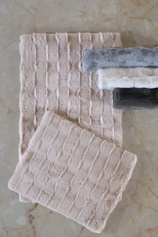 p image